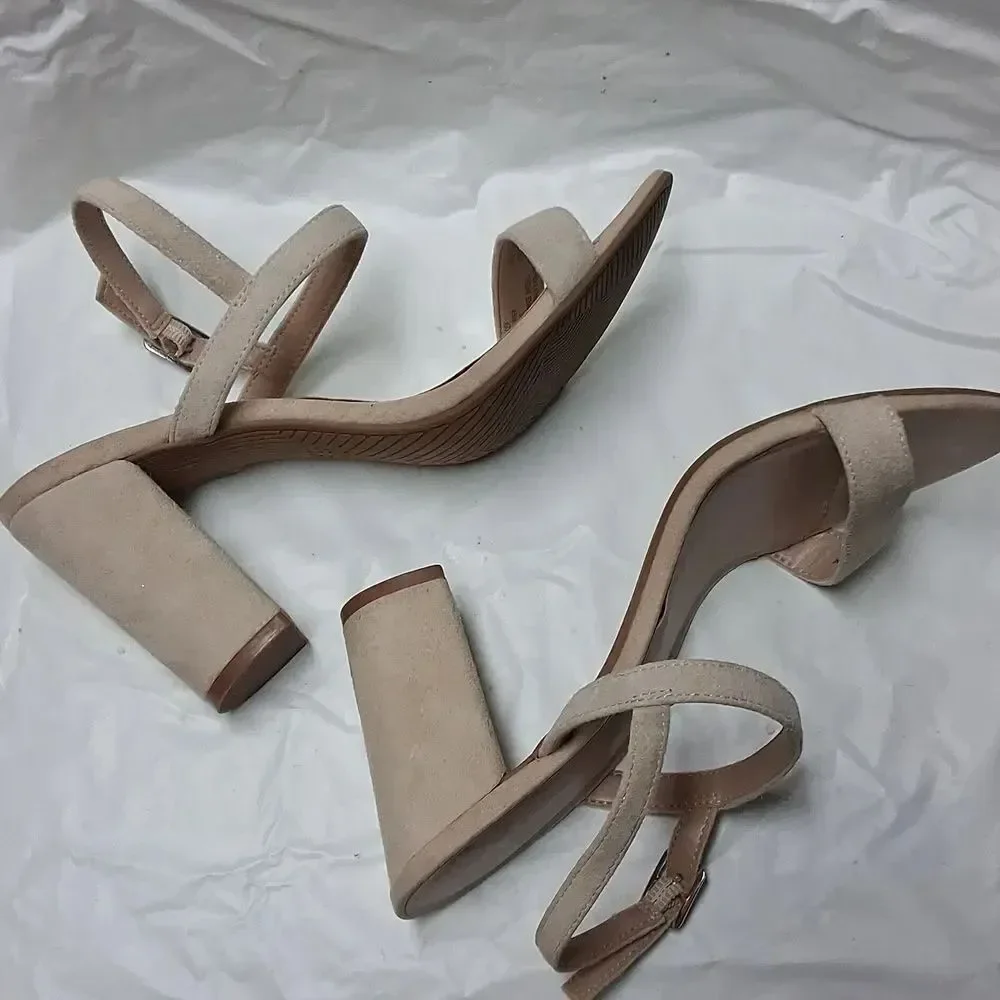 BP. Classic Nude Block Heel Sandals with Ankle Strap Size 8 Preowned